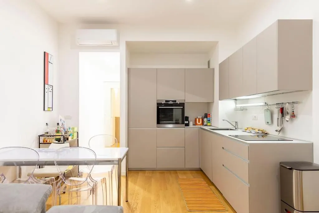 Exclusive Modern Apartment Milan