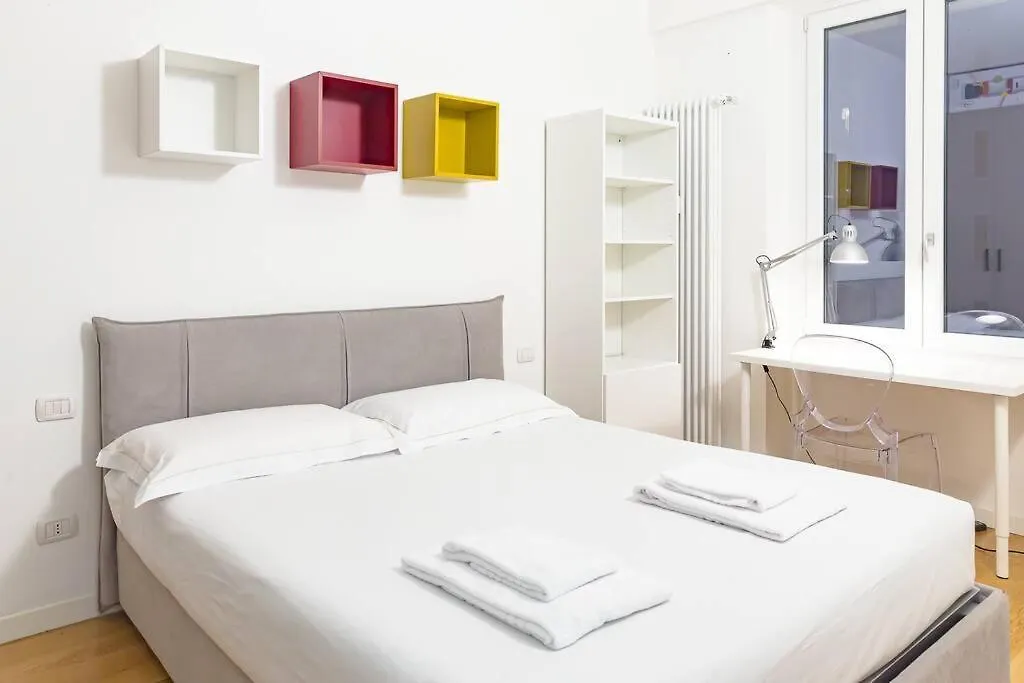 Exclusive Modern Apartment Milan 0*,