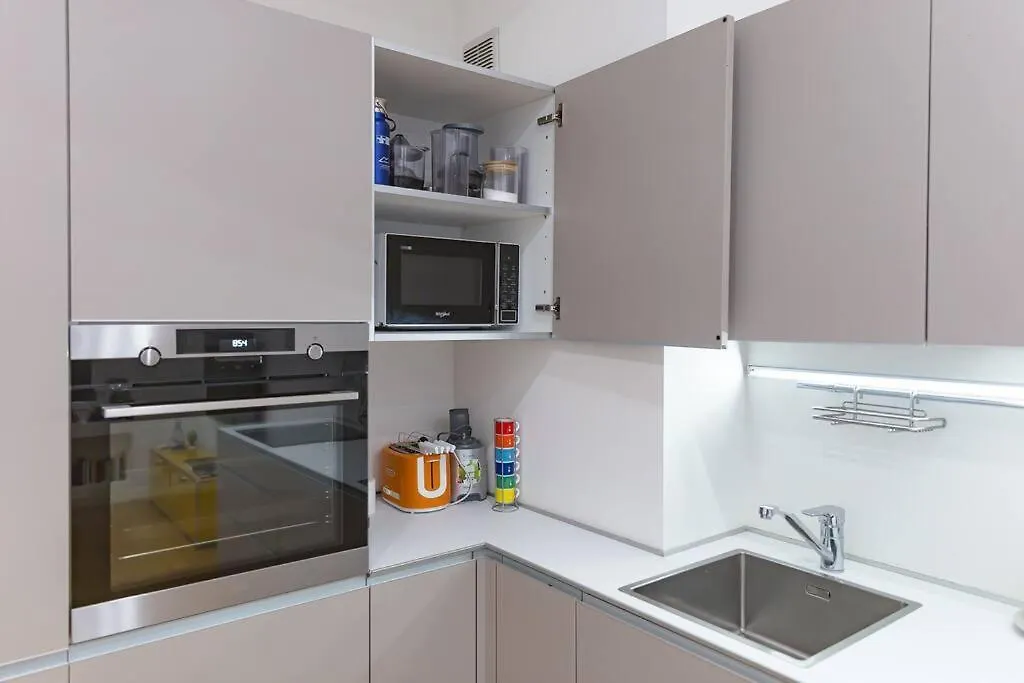 Exclusive Modern Apartment Milan 0*,